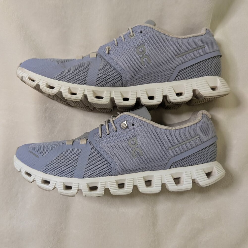 On CLOUD 6 SNEAKER - WOMENS 11 - NIMBUS & WHITE - GREAT PRE-OWNED